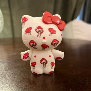 2007 Urban Outfitters Mushroom Print Hello Kitty